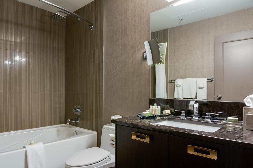 Arts Kensington 5*
