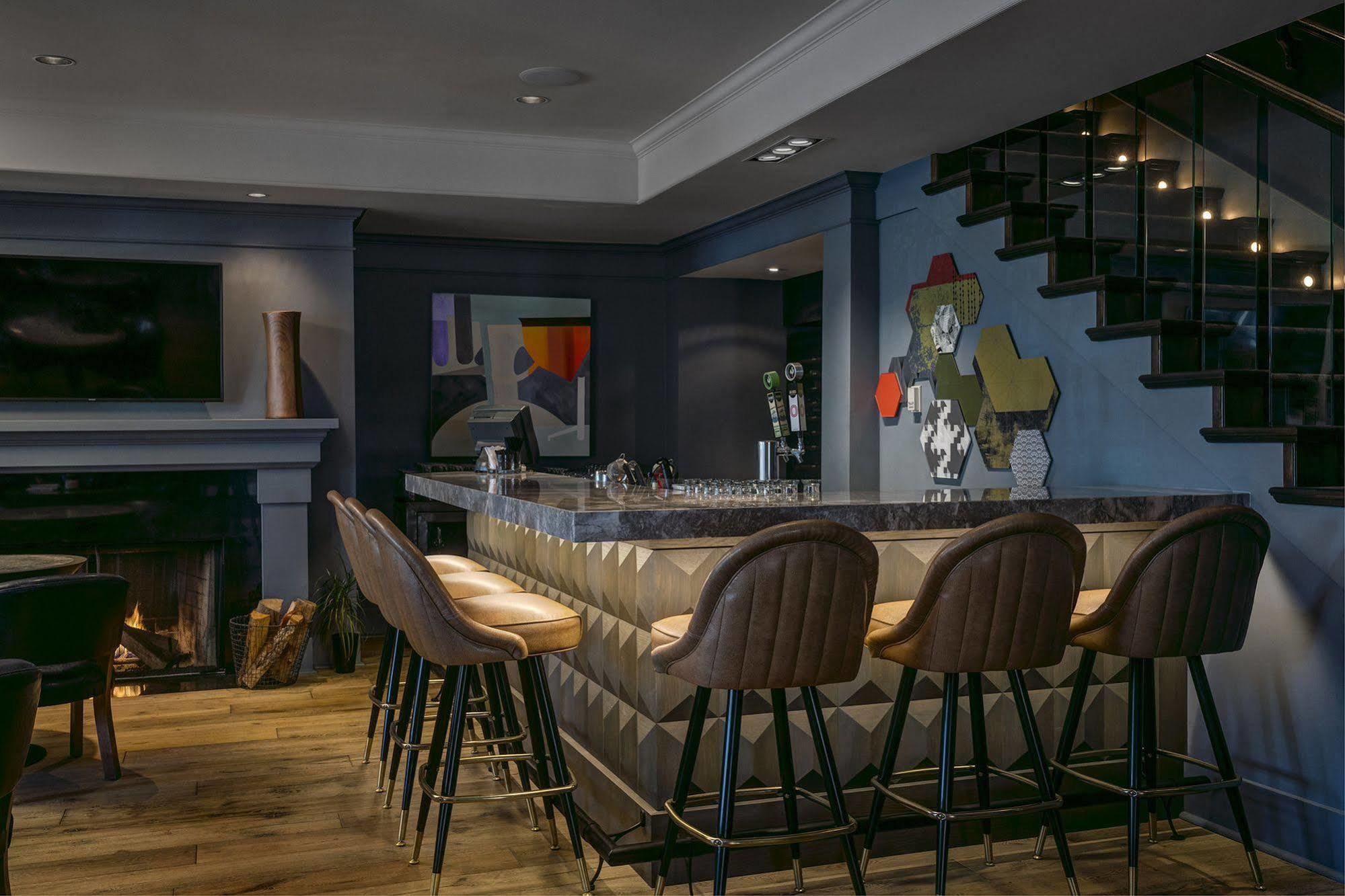 Hotel Arts Kensington 5*